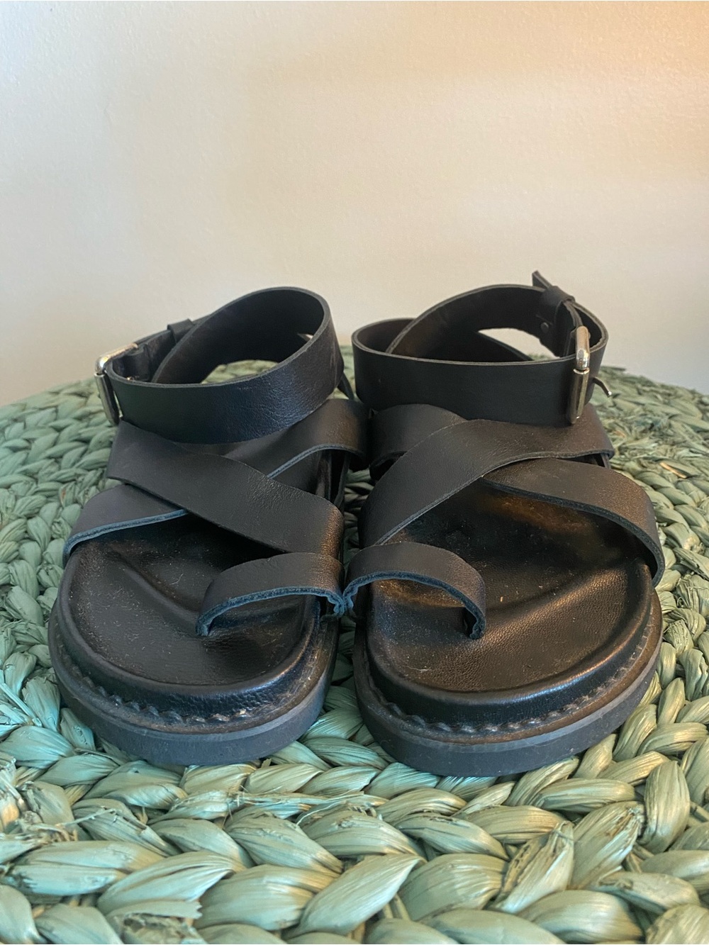 Women’s Black Leather Cross-Strap Ankle Buckle Sandals